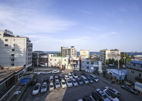 Lighthouse Beach Motel Сокчхо Экстерьер фото